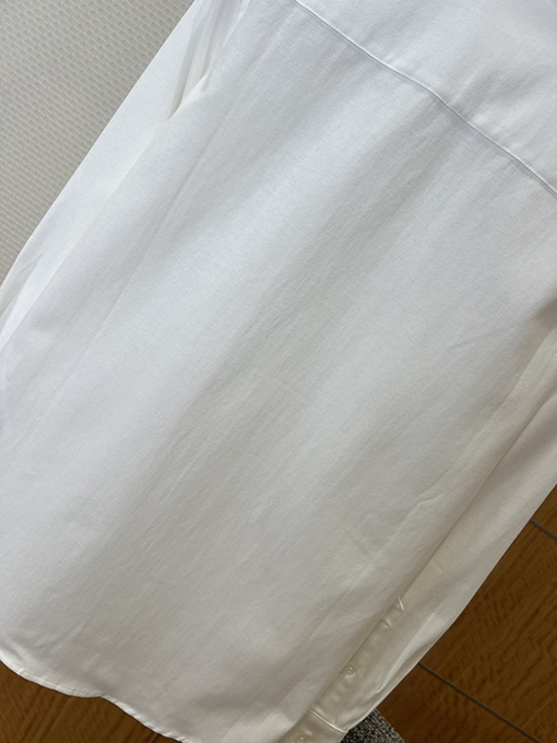 アミスーパーコピー 新モデルハートの刺繍入りボタンダウンカラー長袖シャツ