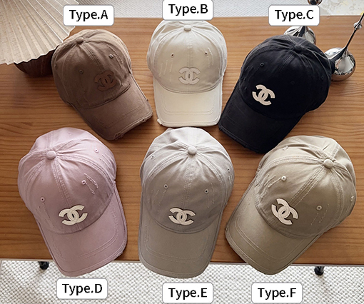 シャネル クラシックの破れたコットン製ベースボールキャップ