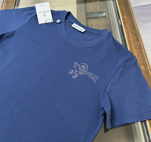 モンクレール Moncler 新作プリントロゴ入り半袖Tシャツ