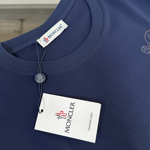 モンクレール Moncler 新作プリントロゴ入り半袖Tシャツ