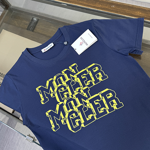 モンクレールスーパーコピー Moncler 新作ファッションプリントロゴ入り半袖Tシャツ