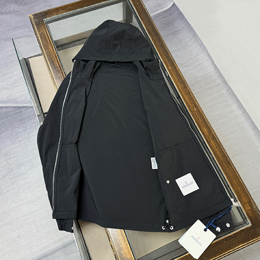 モンクレール Remoray 最新のフード付きトレンチコート