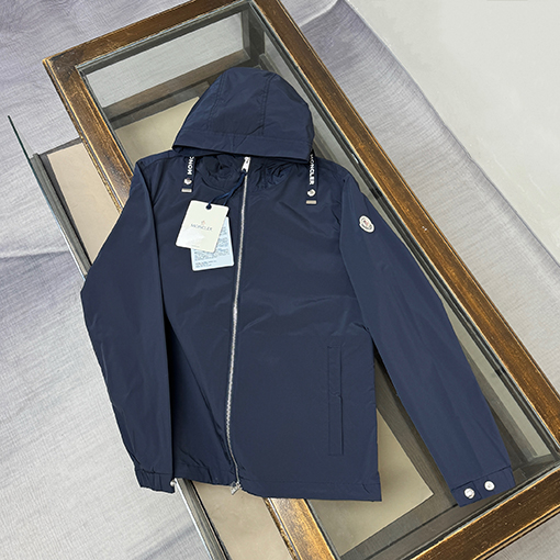 モンクレール Remoray 最新のフード付きトレンチコート