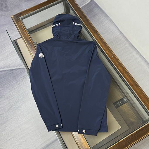 モンクレール Remoray 最新のフード付きトレンチコート