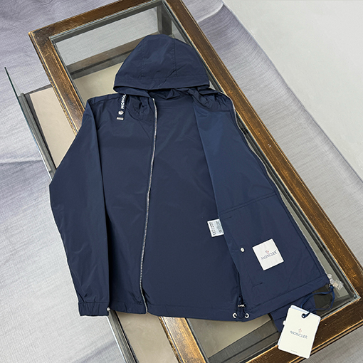 モンクレール Remoray 最新のフード付きトレンチコート