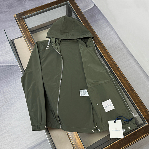 モンクレール Remoray 最新のフード付きトレンチコート