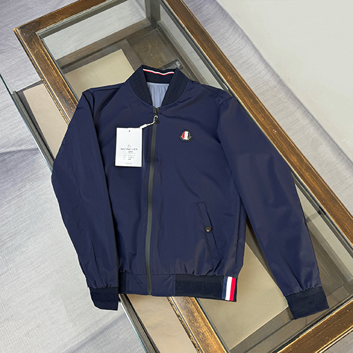 モンクレールブランドコピー Moncler 新モデル両面リバーシブルのカジュアルなベースボールジャケット