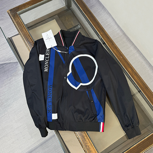 モンクレールブランドコピー Moncler 新モデル両面リバーシブルのカジュアルなベースボールジャケット