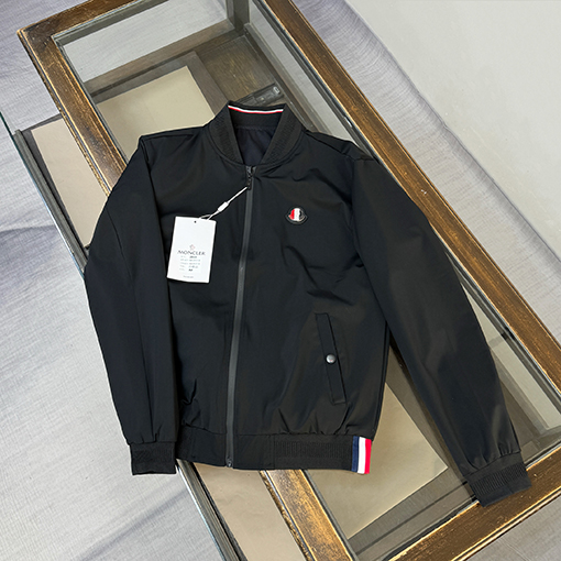 モンクレールブランドコピー Moncler 新モデル両面リバーシブルのカジュアルなベースボールジャケット