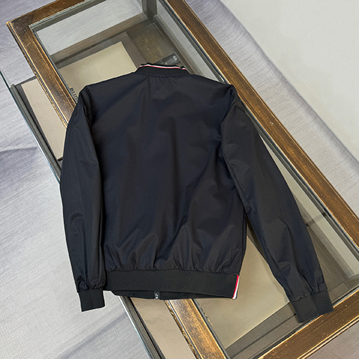 モンクレールブランドコピー Moncler 新モデル両面リバーシブルのカジュアルなベースボールジャケット