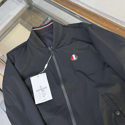 モンクレールブランドコピー Moncler 新モデル両面リバーシブルのカジュアルなベースボールジャケット