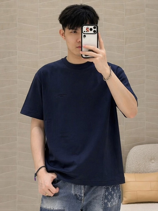 ルイヴィトン 刺繍ロゴ入り半袖Tシャツ