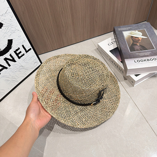 サンローラン クラシックな中空の昔ながらの麦わら帽子