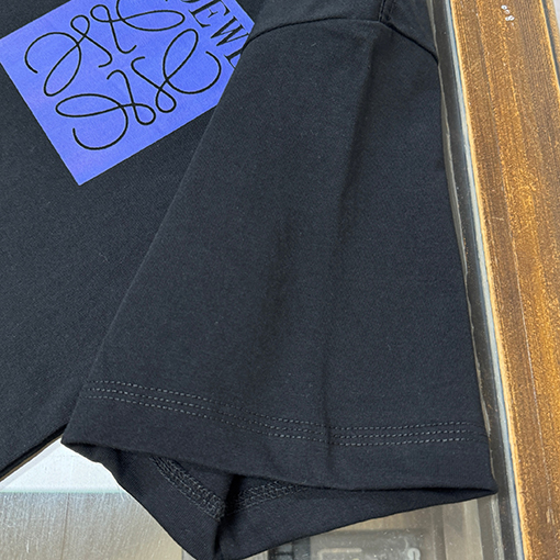 ロエベスーパーコピー LOEWE ロゴプリント柄の半袖Tシャツ