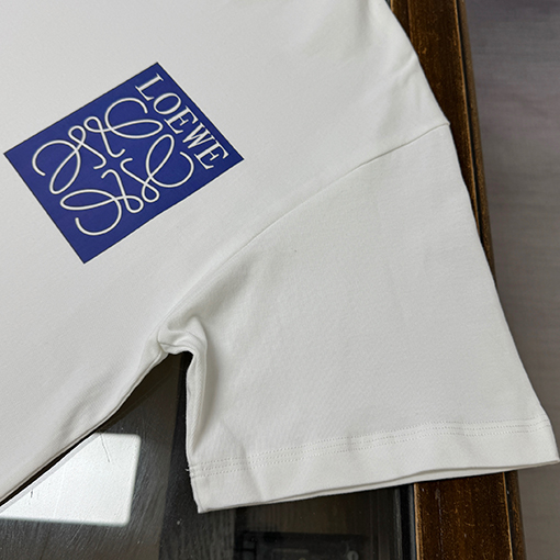 ロエベスーパーコピー LOEWE ロゴプリント柄の半袖Tシャツ