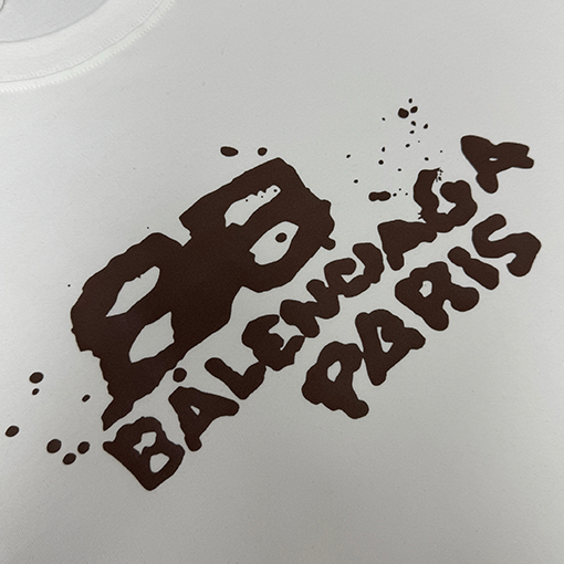 バレンシアガ BALENCIAGA 新作プリントロゴ柄半袖Tシャツ