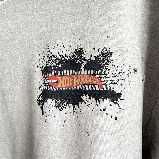 セントマイケル × ホットウィール × ランドローバー ヘビーウェイトのダメージウォッシュ半袖Tシャツ