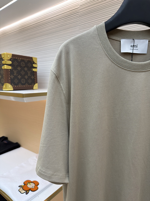 アミブランドコピー クラシックなエンボスのADCシルエット無地半袖Tシャツ