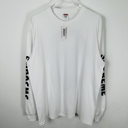 シュプリームコピー SUPREME 炎の幽霊の頭のプリント入りクルーネック長袖シャツ