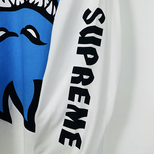 シュプリームコピー SUPREME 炎の幽霊の頭のプリント入りクルーネック長袖シャツ