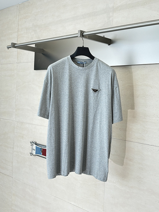 プラダ半袖Tシャツコピー 三角形のロゴ入り半袖Tシャツ