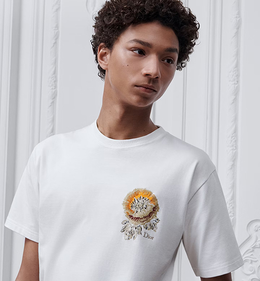 ディオールスーパーコピー カラフルな花柄刺繍入り半袖Tシャツ