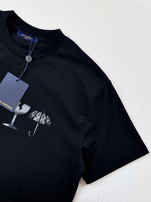 ルイヴィトン 色褪せたプリントの半袖Tシャツ