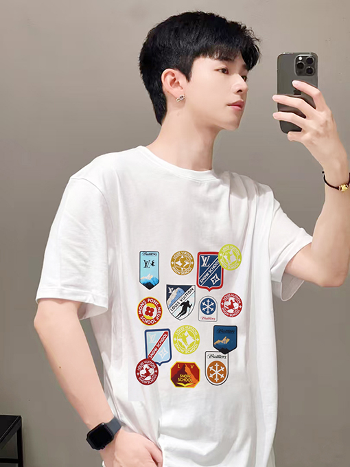 ルイヴィトン偽物 クラシックなロゴプリント入り半袖Tシャツ