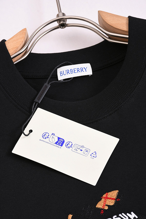 バーバリー半袖Tシャツコピー BURBERRY クラシックなウォーホース刺繍入り半袖Tシャツ