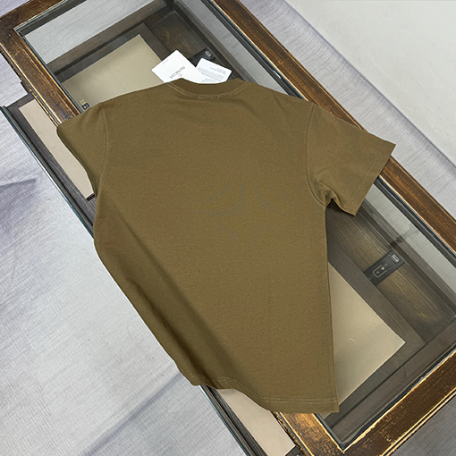 モンクレール クラシックな刺繍ロゴ入り半袖Tシャツ