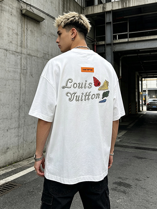 ルイヴィトン Louis Vuitton 貝殻刺繍入りクルーネック半袖Tシャツ