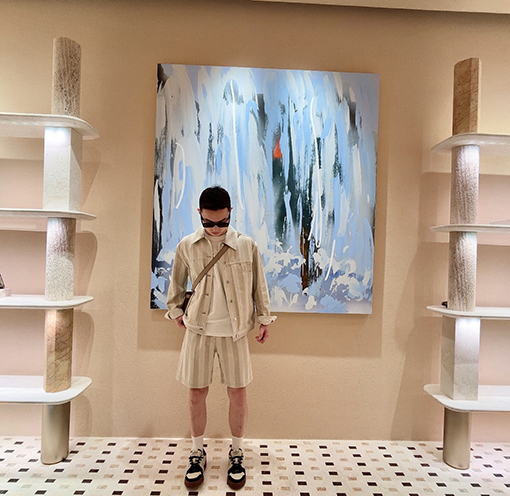 フェンディ ストライプ柄のショートパンツ