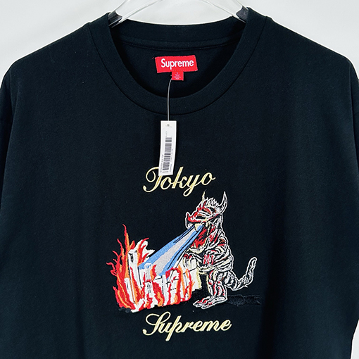 シュプリーム偽物 SUPREME 東京刺繍モンスター半袖Tシャツ