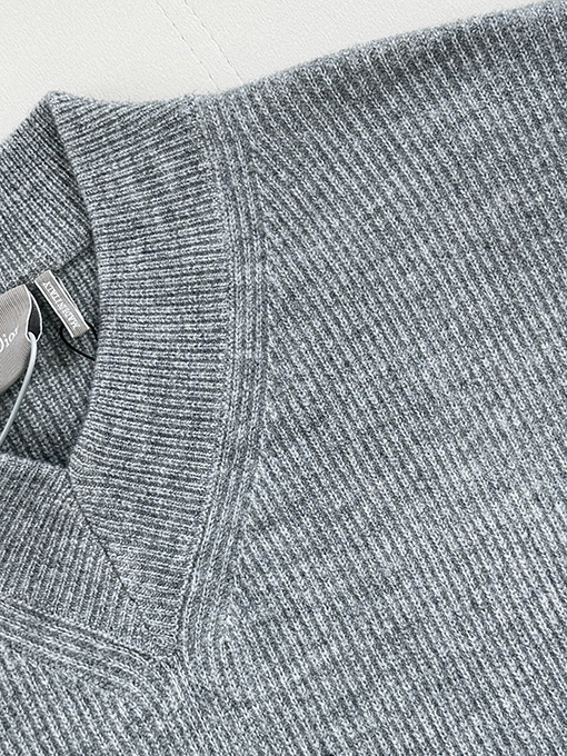 ディオール Dior 刺繍ロゴ入りVネックウール混ニットセーター