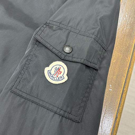 モンクレールスーパーコピー 最新の初秋けフード付きトレンチコート／ジャケット