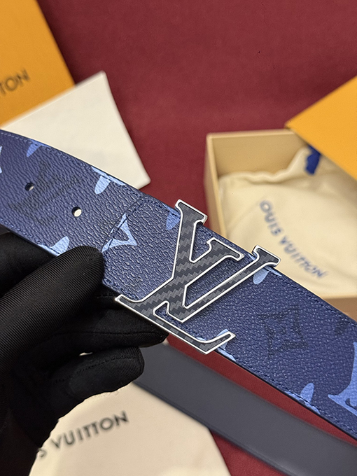ルイヴィトン LV Dimension Monogram Surplus ユニセックスのワークウェアフリップアップベルト