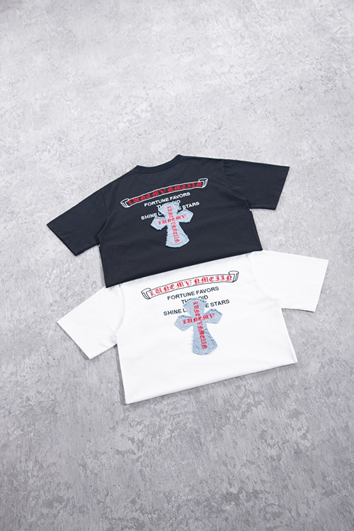 クロムハーツ クラシックな刺繍入り半袖Tシャツ