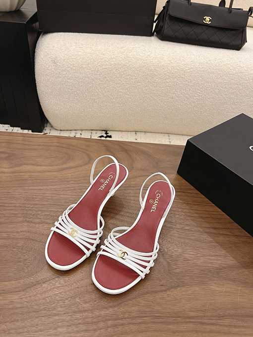 シャネル Spot Sale レディースストラップ付きミドルヒールサンダル