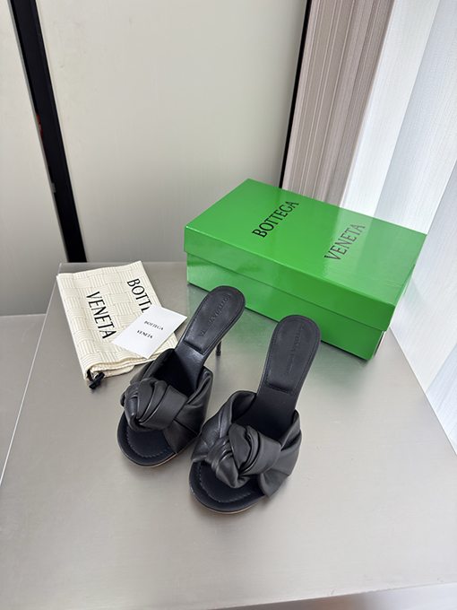 ボッテガヴェネタ Cherry Flat Mule レディースネクタイハイヒールサンダル