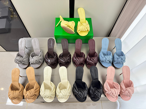 ボッテガヴェネタ Cherry Flat Mule レディースネクタイハイヒールサンダル