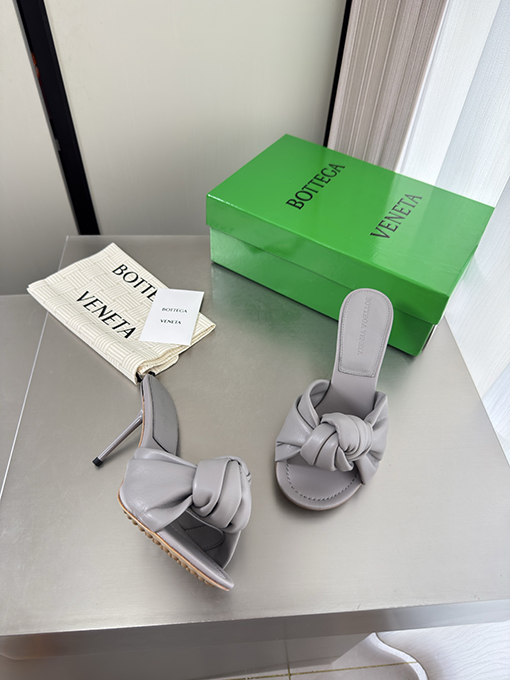 ボッテガヴェネタ Cherry Flat Mule レディースネクタイハイヒールサンダル
