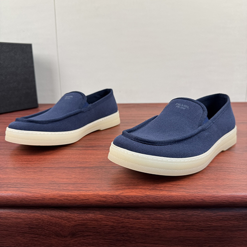 プラダ メンズキャンバスペニーシューズ