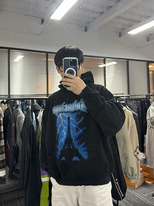 バレンシアガ BALENCIAGA エッフェル塔ロゴ入りブルーライトニングプリントウォッシュダメージ工フード付きスウェットシャツ