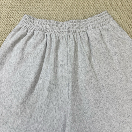セリーヌ CELINE 刺繍入りポケット付き6/4丈ショーツ