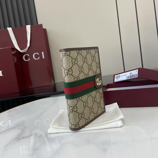 グッチ Ophidia GG Supreme パスポート保護カバー