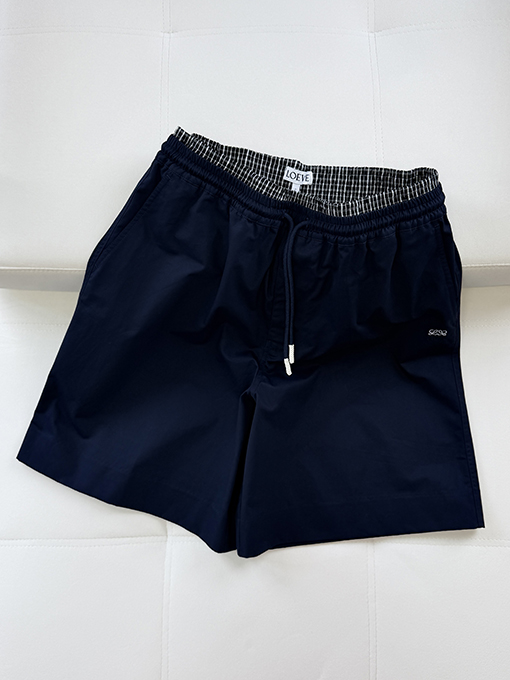 ロエベ ダブルウエストのショートパンツ