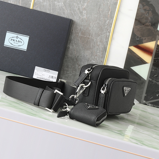 プラダコピー Re-Nylon 布地とグレインレザーのショルダーバッグ