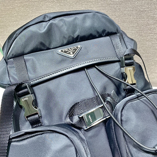 プラダハイキングバックパックコピー クラシックのハイキングバックパック