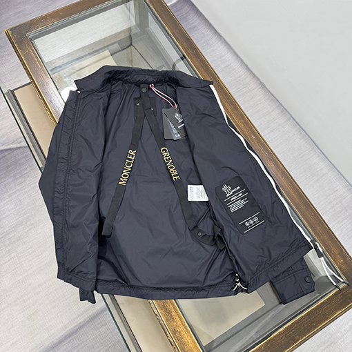 モンクレール Brive 折りたたみ式シャツ型トレンチコートジャケット