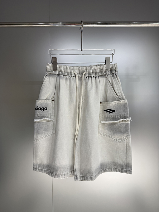 バレンシアガスーパーコピー 26SS 春夏新作 ブリーチ加工ショートパンツ